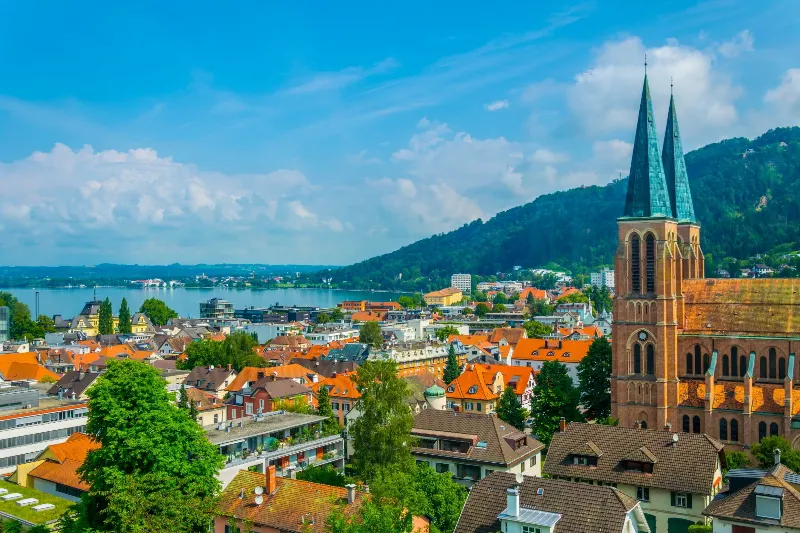 Blick über Bregenz und den Bodensee