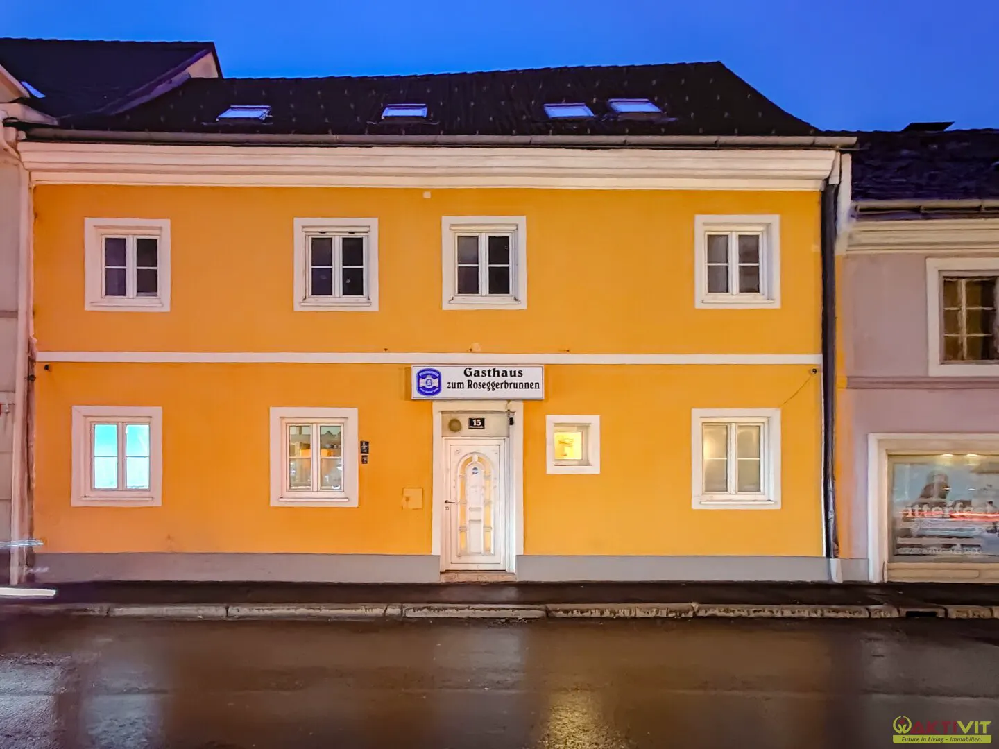 Kapfenberg Zentrum: Zinshaus mit Wohn- und Gewerbeeinheiten.